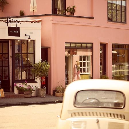 Tisvildeleje Strandhotel エクステリア 写真