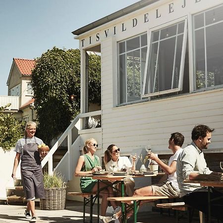 Tisvildeleje Strandhotel エクステリア 写真
