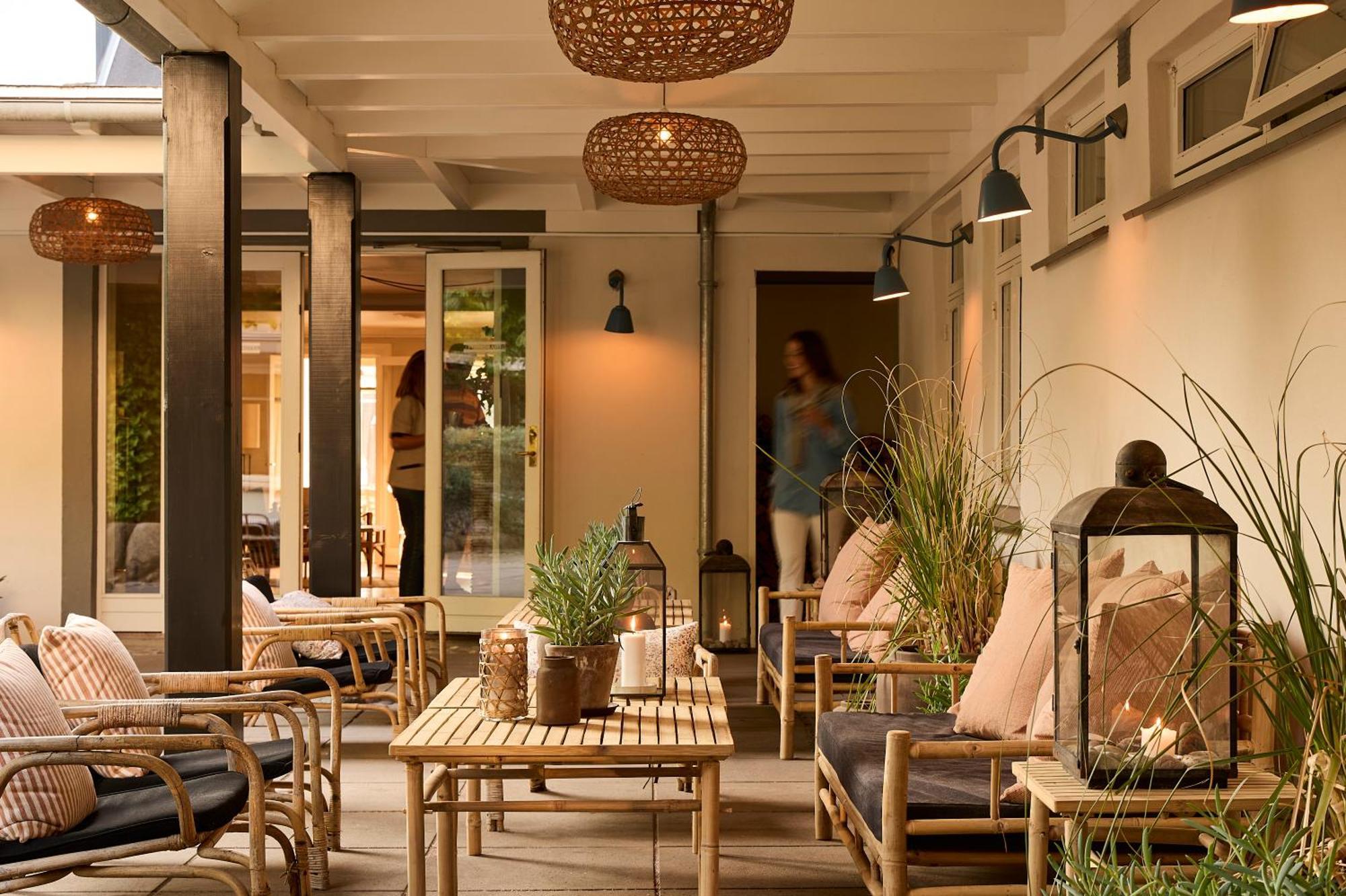 Tisvildeleje Strandhotel エクステリア 写真